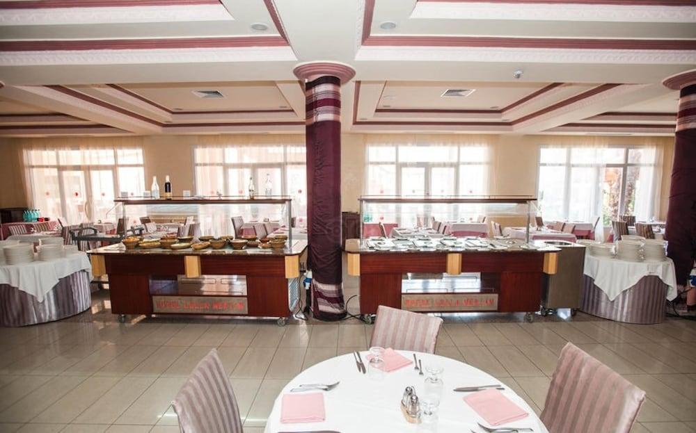 Hotel & Club Lella Meriam Зарзис Экстерьер фото