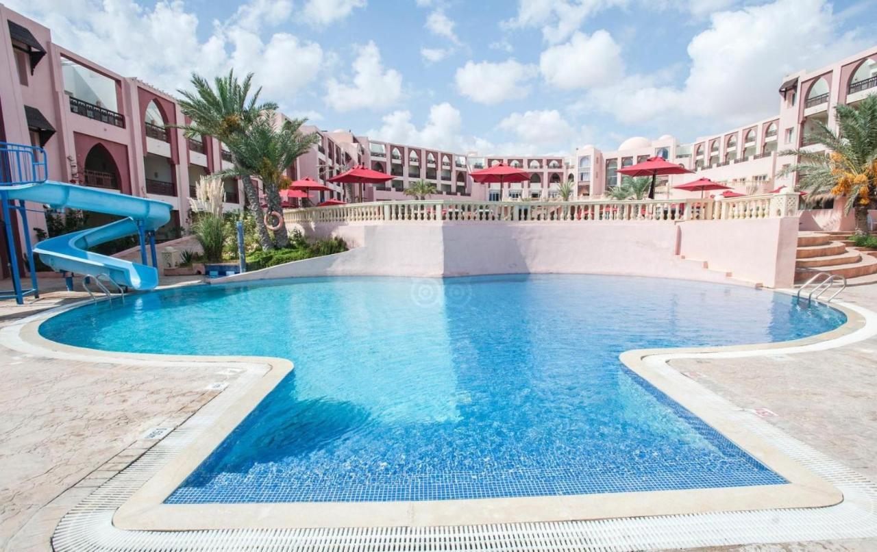 Hotel & Club Lella Meriam Зарзис Экстерьер фото