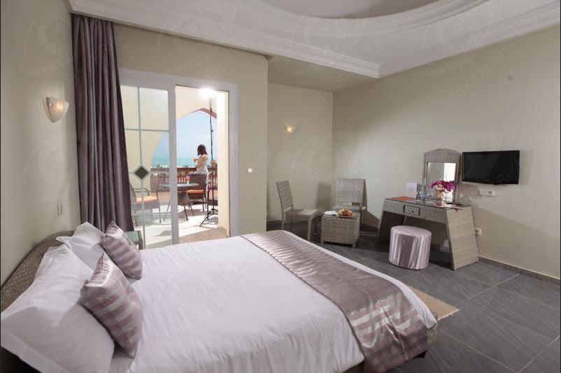 Hotel & Club Lella Meriam Зарзис Экстерьер фото